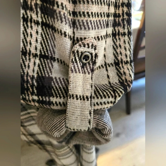 Torrid Open Cardigan Roll Tab Sleeves White Gray Plaid Torrid size 0 (L sz 12) - Picture 4 of 8